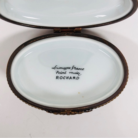 Limoges Trinket Box - Rochard Limoges Porcelain Cat Kitten and Spilt Milk Box - Picture 13 of 13